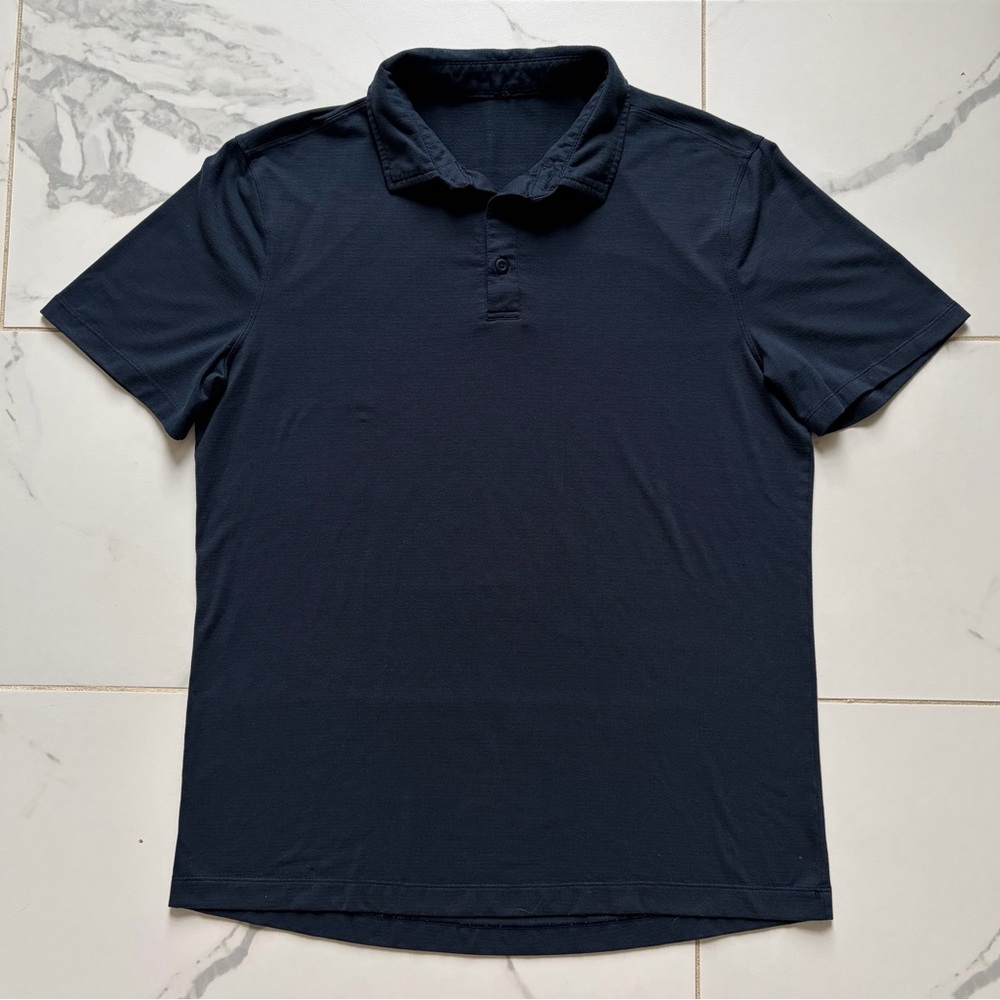 Lululemon Evolution Short Sleeve Polo Shirt Size M Navy Blue Golf Metal Vent